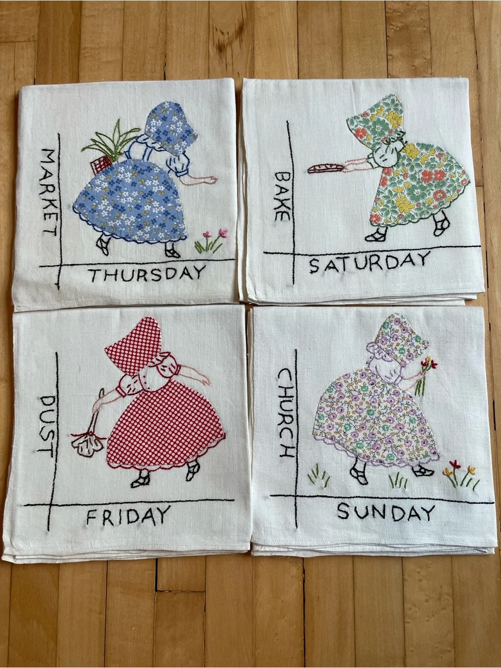 SUNBONNET SUE Set of 7 Vintage Days of the Week Dish Towels Hand Embroidered